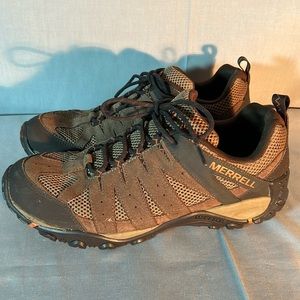 Men’s Merrell Shoes size 11 brown with orange